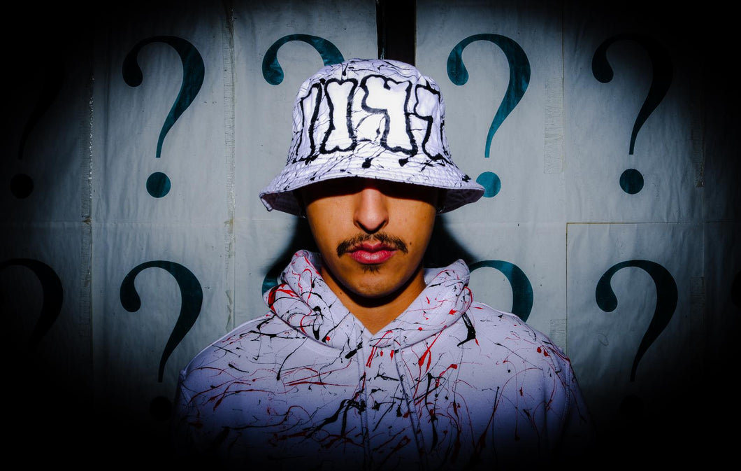 WB BUCKET HAT